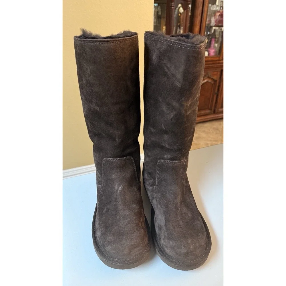 UGG Roseberry Sheepskin Tall Boots Womens 8 Brown Shearling Y2K Cozy Winter Boho